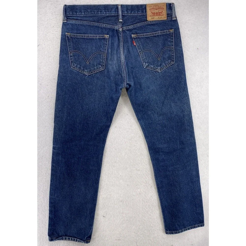 Levi's 505 Straight Fit Jeans Mens 33x32 Medium Wash Blue 100% Cotton Denim